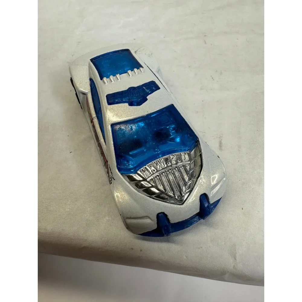 Hot Wheels 2010 Highway‎ Patrol Police Car White Blue Diecast Toy